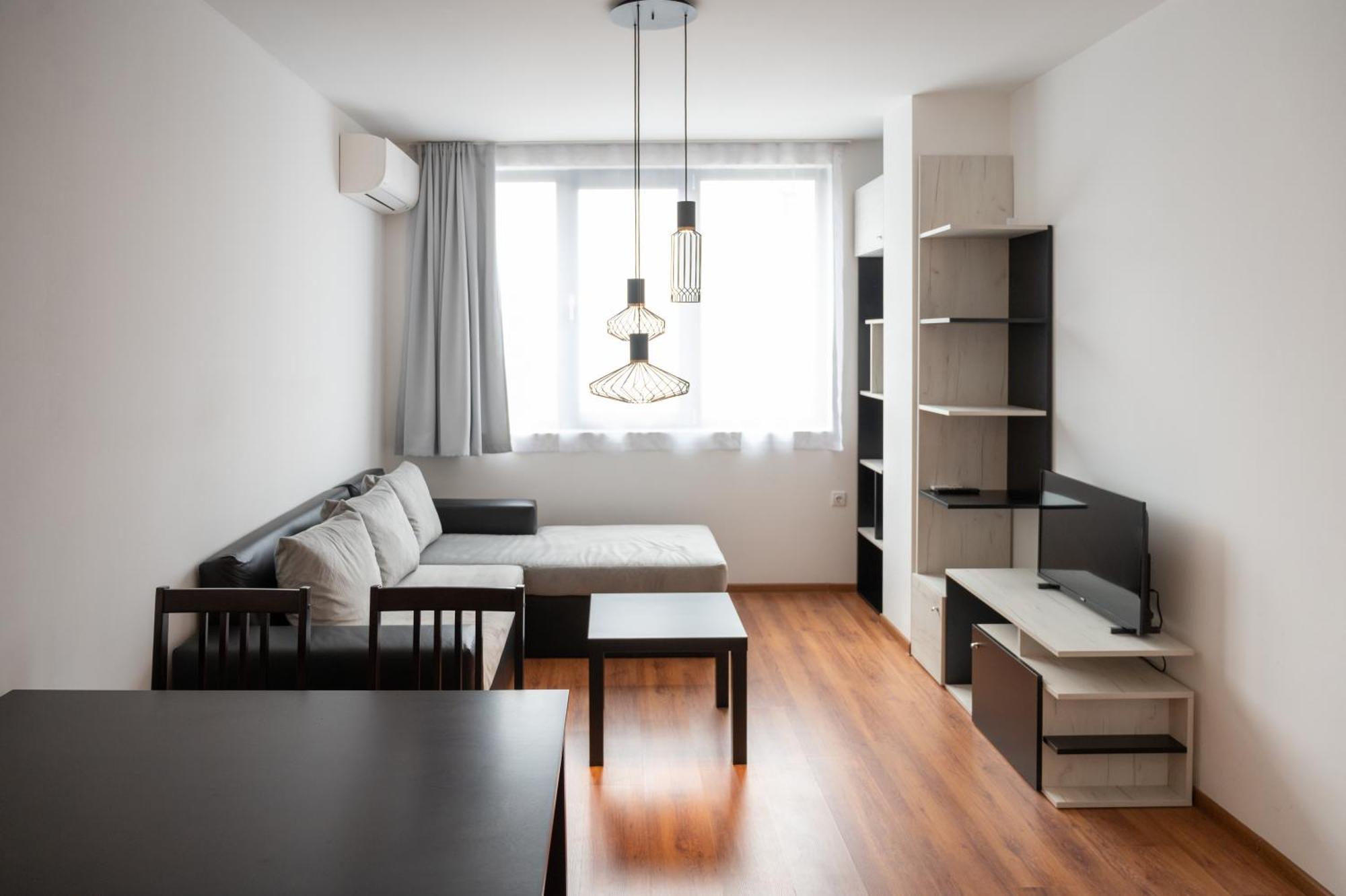 Sunny 1Bdr Apartment Near Center 索菲亞 外观 照片